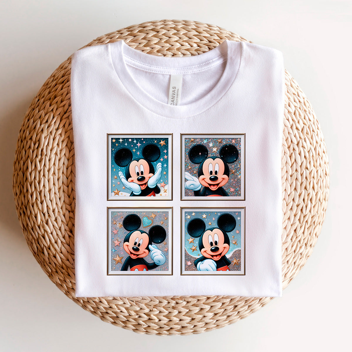Camiseta Disney cuadros Mickey estrellas, color blanco, estampado frontal